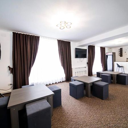 Danube Home Ostrovu Corbului المظهر الخارجي الصورة